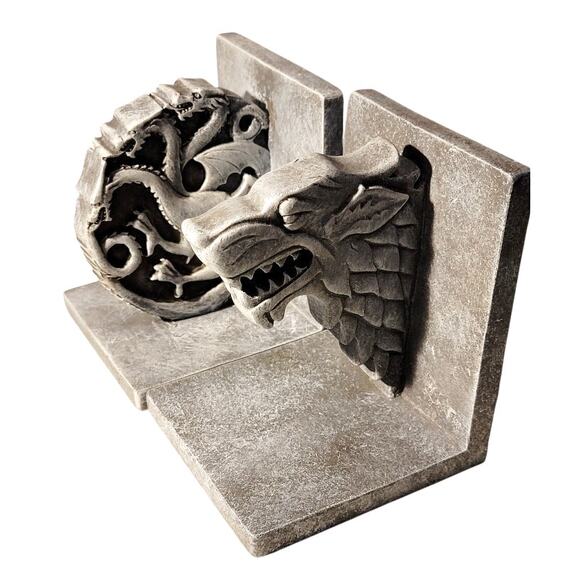 Game of Thrones House of Stark Direwolf Bookends HBO Dark Horse Collectible Gray - Picture 1 of 12